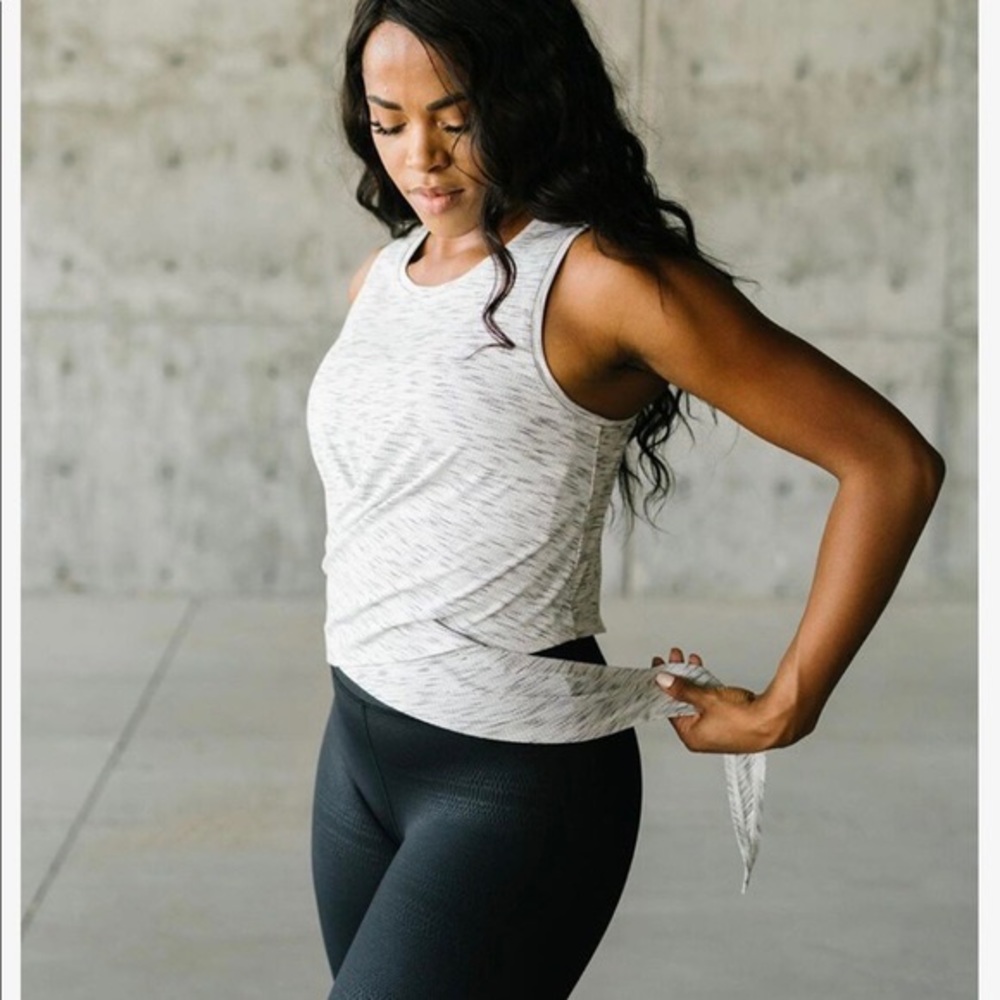 Zyia Infinity Crop Tank